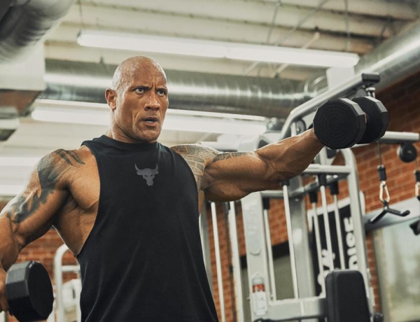 Dwayne Johnson a Under Armour Project Rock