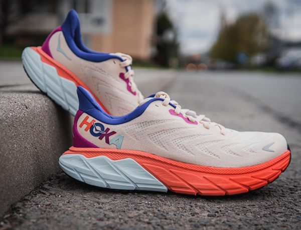 2 recenze Hoka One One ARAHI 6